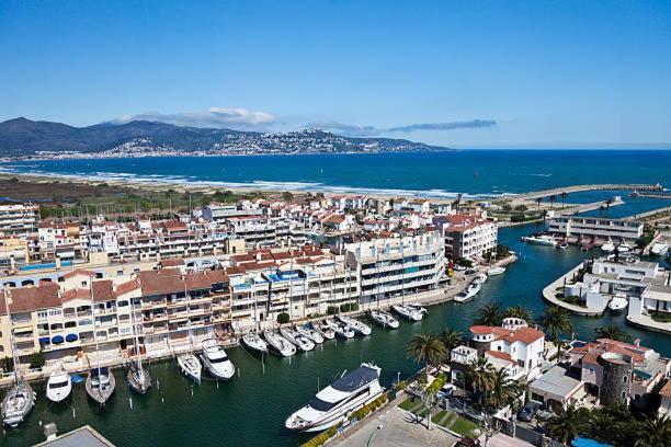 Charmante Maison Coeur De Ville 650M Plage Empuriabrava Ngoại thất bức ảnh